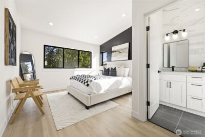 526 N 100th Street , Seattle, WA 98133 - Photo 12