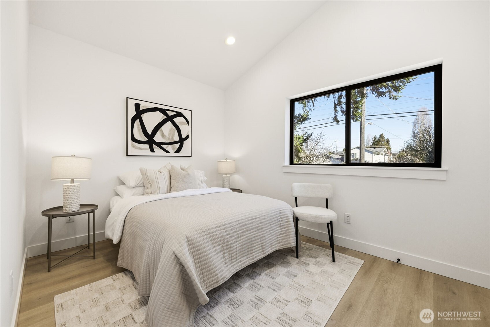 526 N 100th Street , Seattle, WA 98133