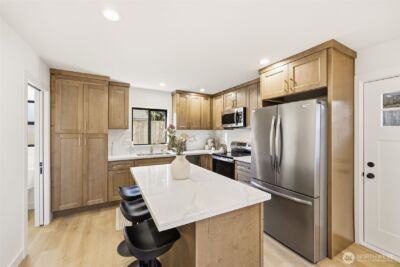 526 N 100th Street , Seattle, WA 98133 - Photo 7