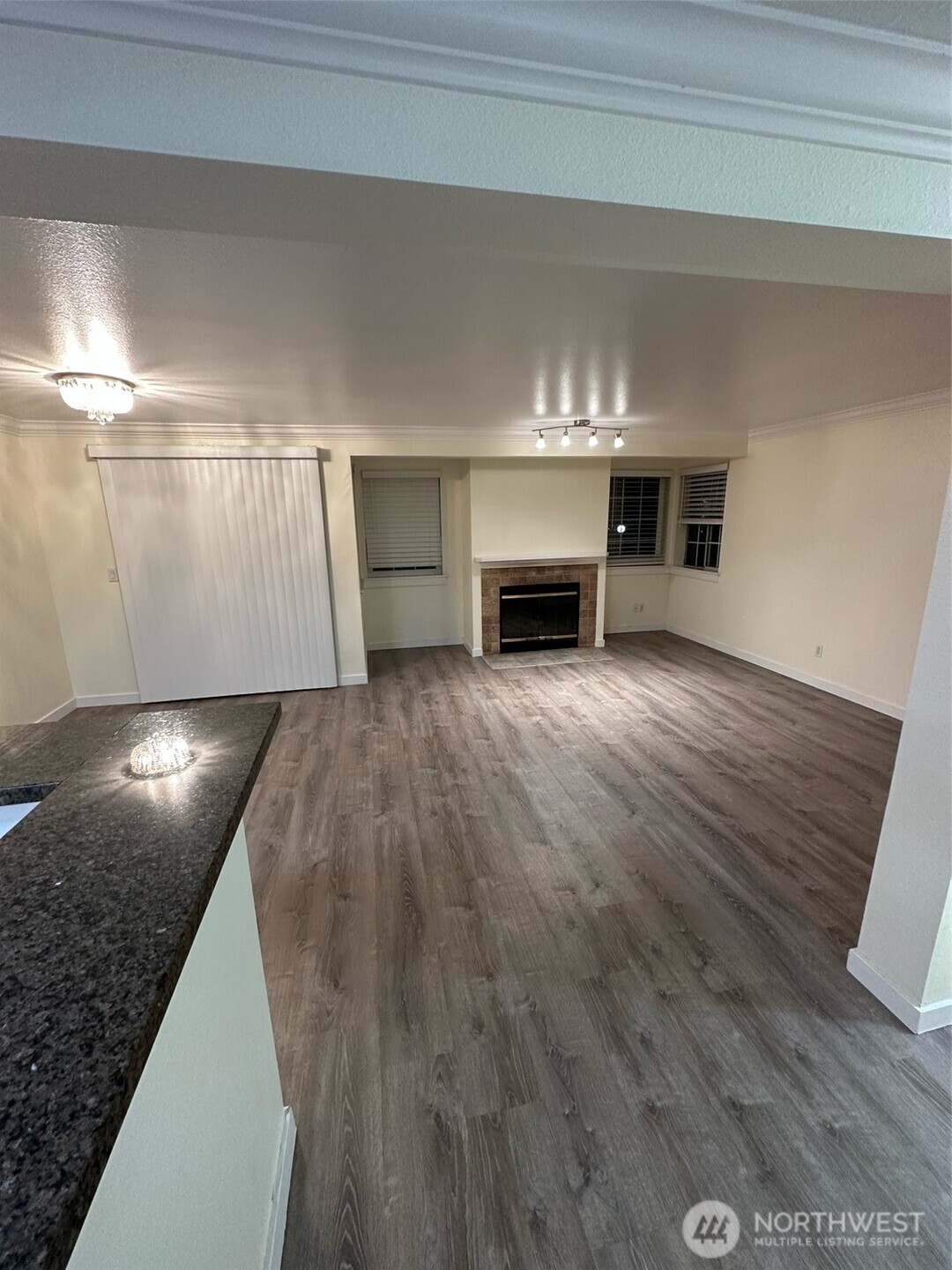 28704 18th Avenue S, Federal Way, WA 98003