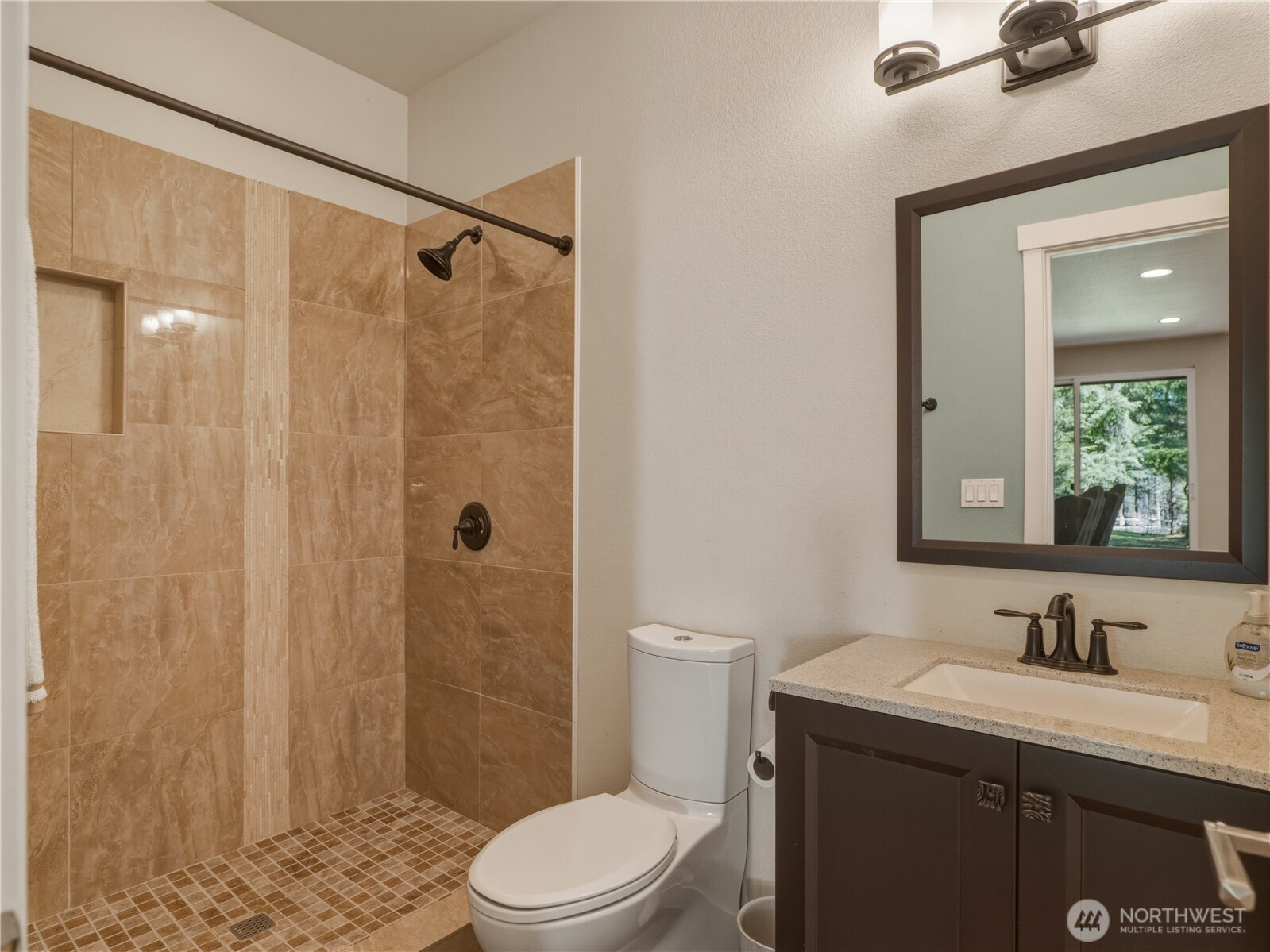 418 Shy Bear Road , Toutle, WA 98649