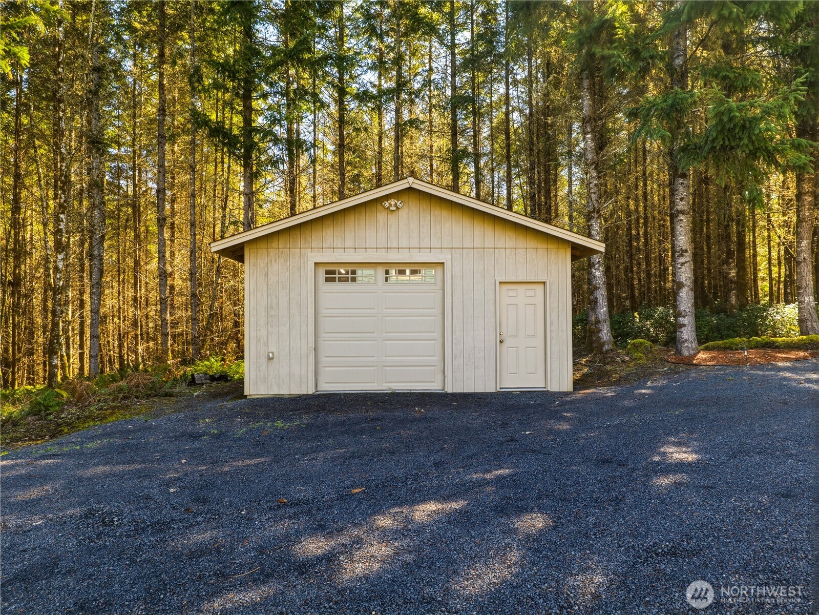 418 Shy Bear Road , Toutle, WA 98649