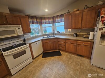 7003 Ortelius Drive , Ilwaco, WA 98624 - Photo 15