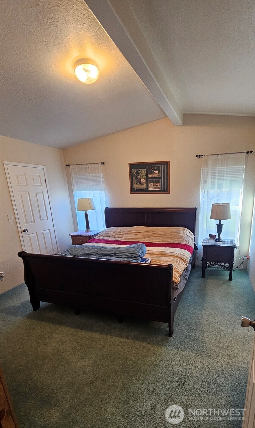 7003 Ortelius Drive , Ilwaco, WA 98624