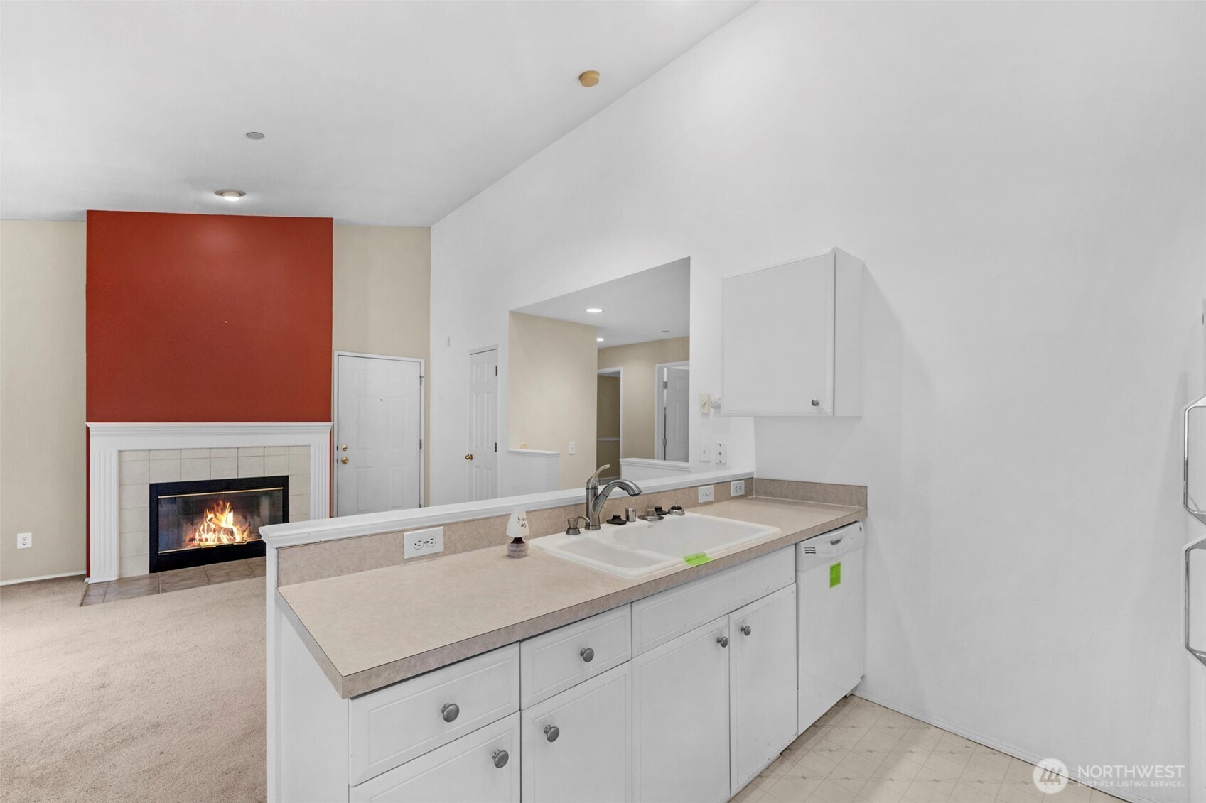 6527 200th Street SW #304, Lynnwood, WA 98036