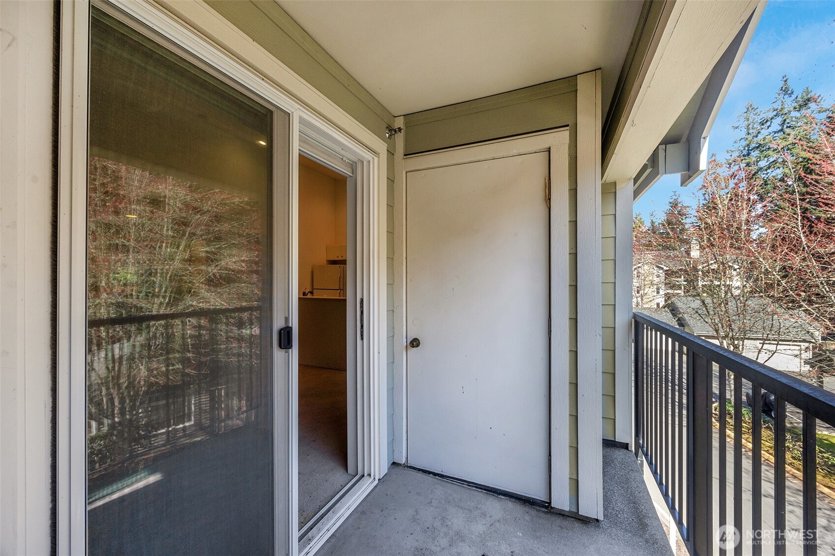 6527 200th Street SW #304, Lynnwood, WA 98036