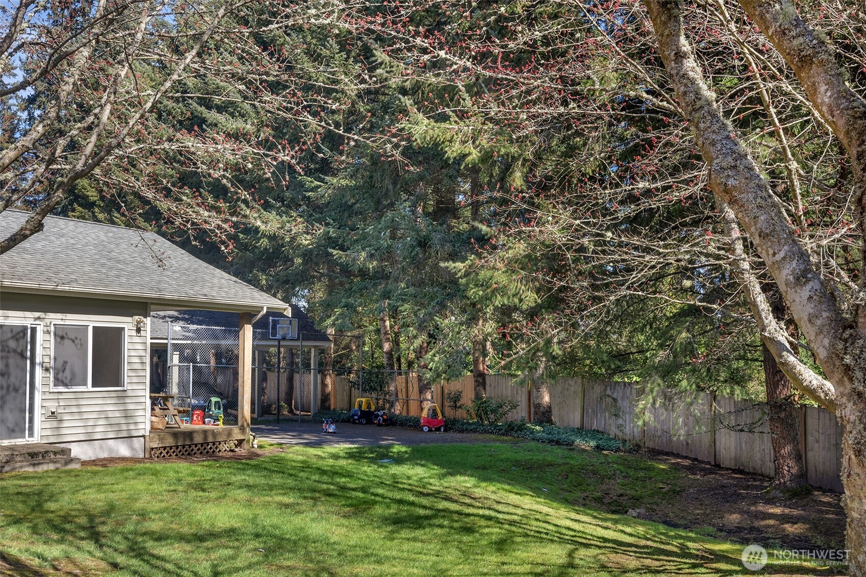 6527 200th Street SW #304, Lynnwood, WA 98036