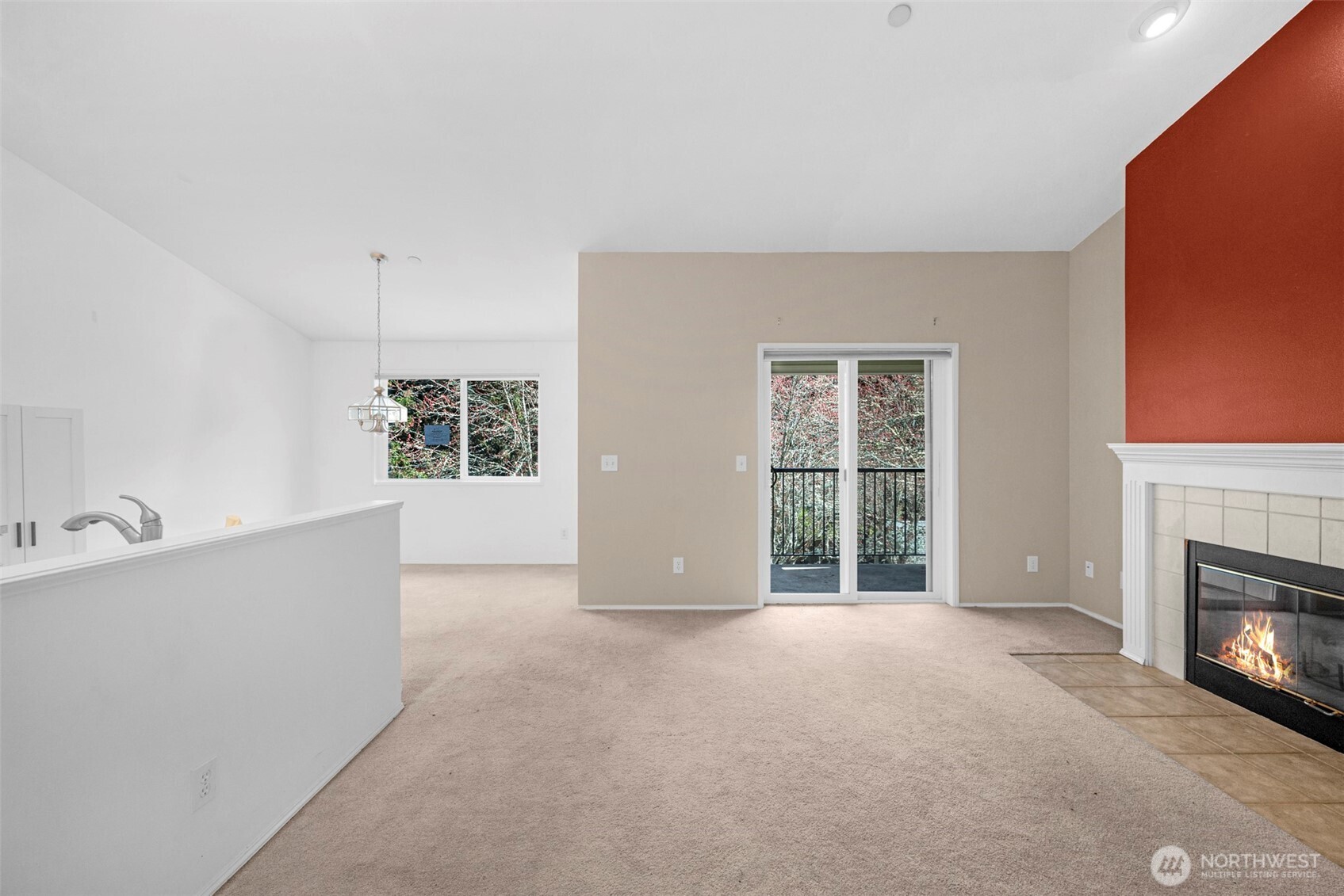 6527 200th Street SW #304, Lynnwood, WA 98036