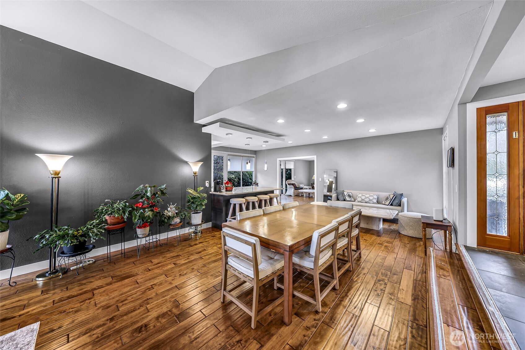 4711 116th Avenue SE, Bellevue, WA 98006