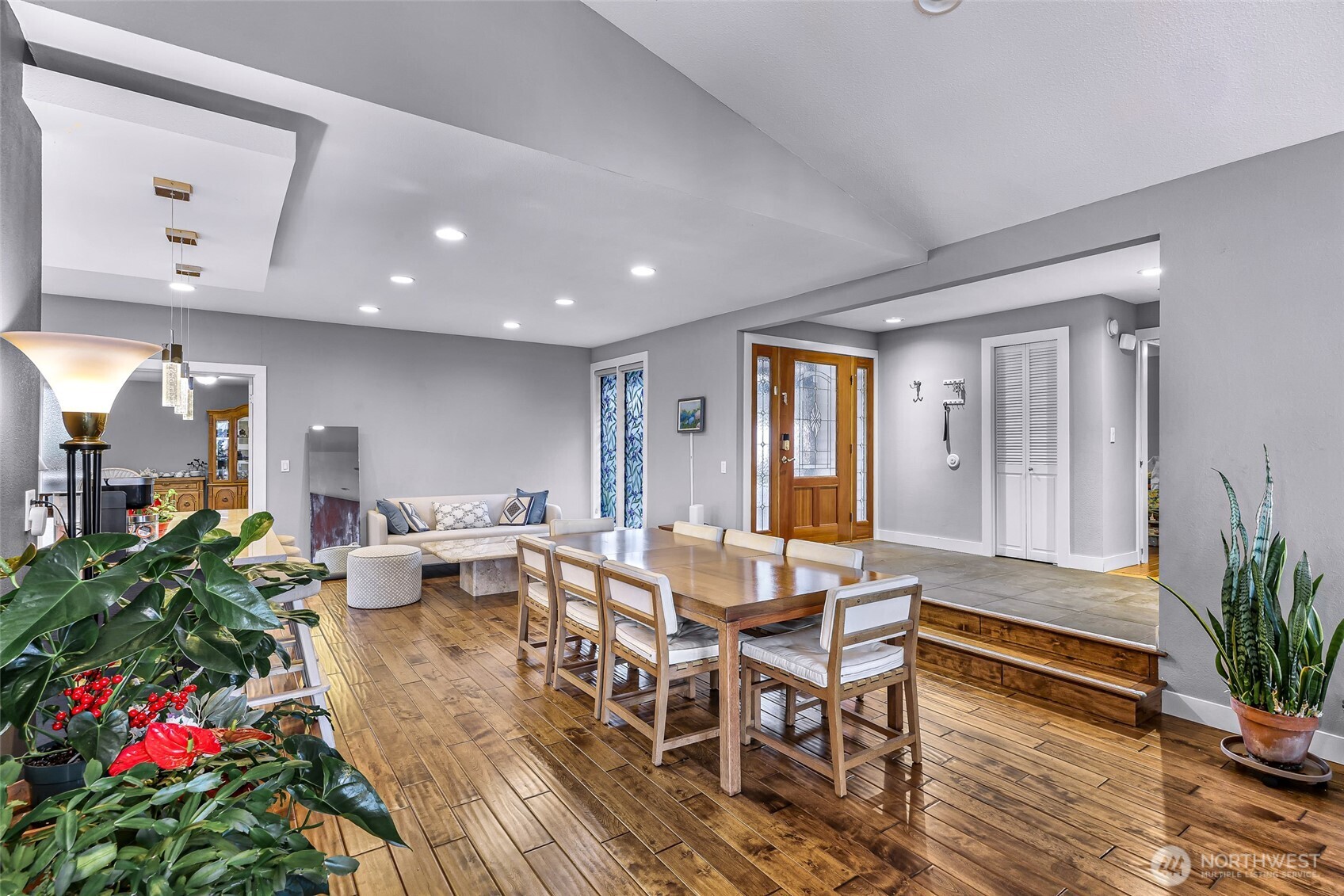 4711 116th Avenue SE, Bellevue, WA 98006