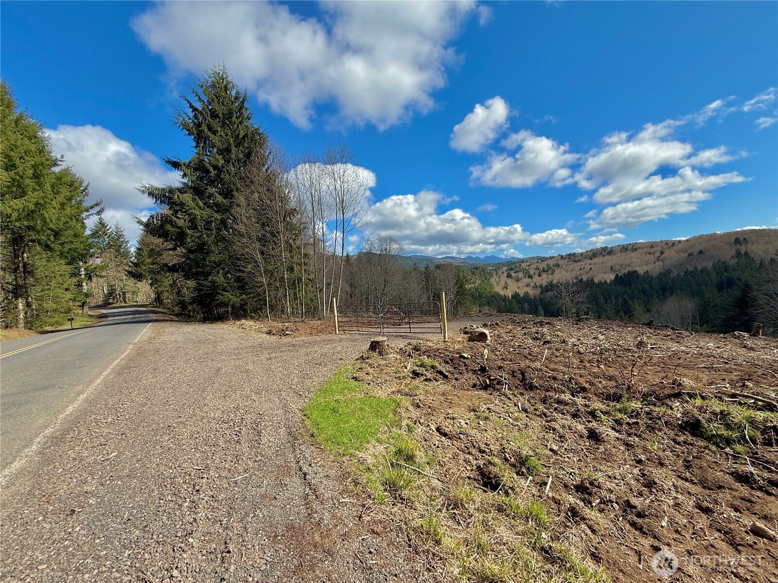 418 August Road , Onalaska, WA 98570