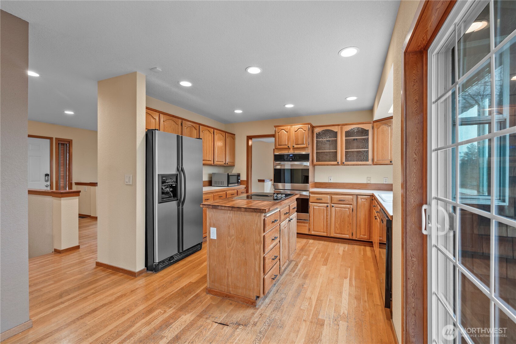 7025 14th Avenue SW, Seattle, WA 98106