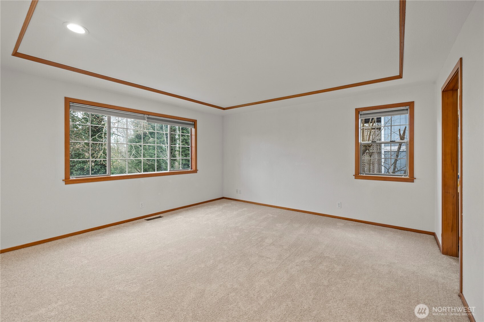 7025 14th Avenue SW, Seattle, WA 98106