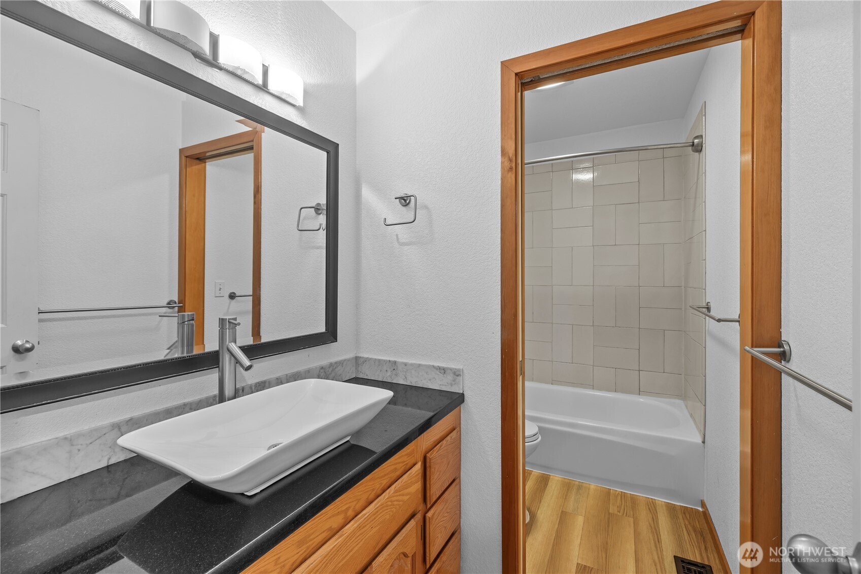 7025 14th Avenue SW, Seattle, WA 98106