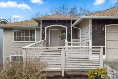 7025 14th Avenue SW, Seattle, WA 98106 - Photo 2