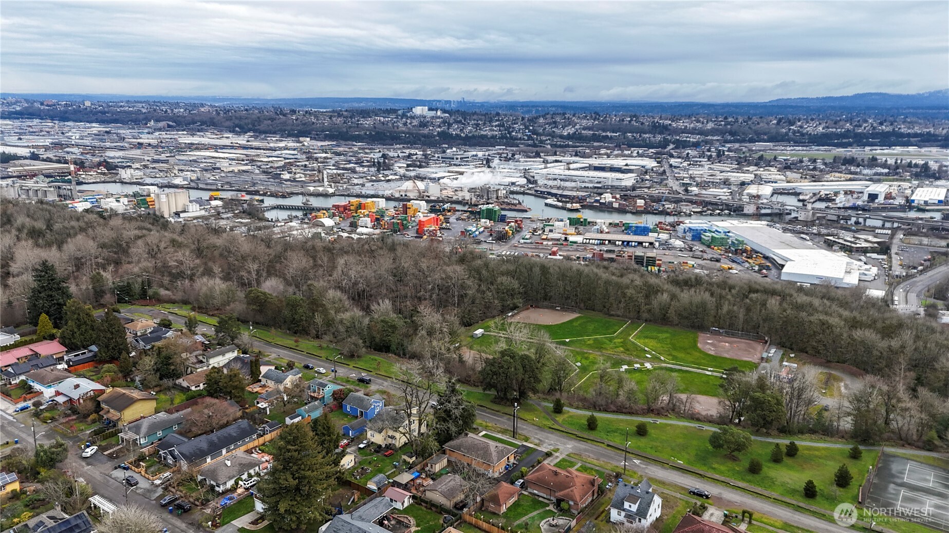 7025 14th Avenue SW, Seattle, WA 98106