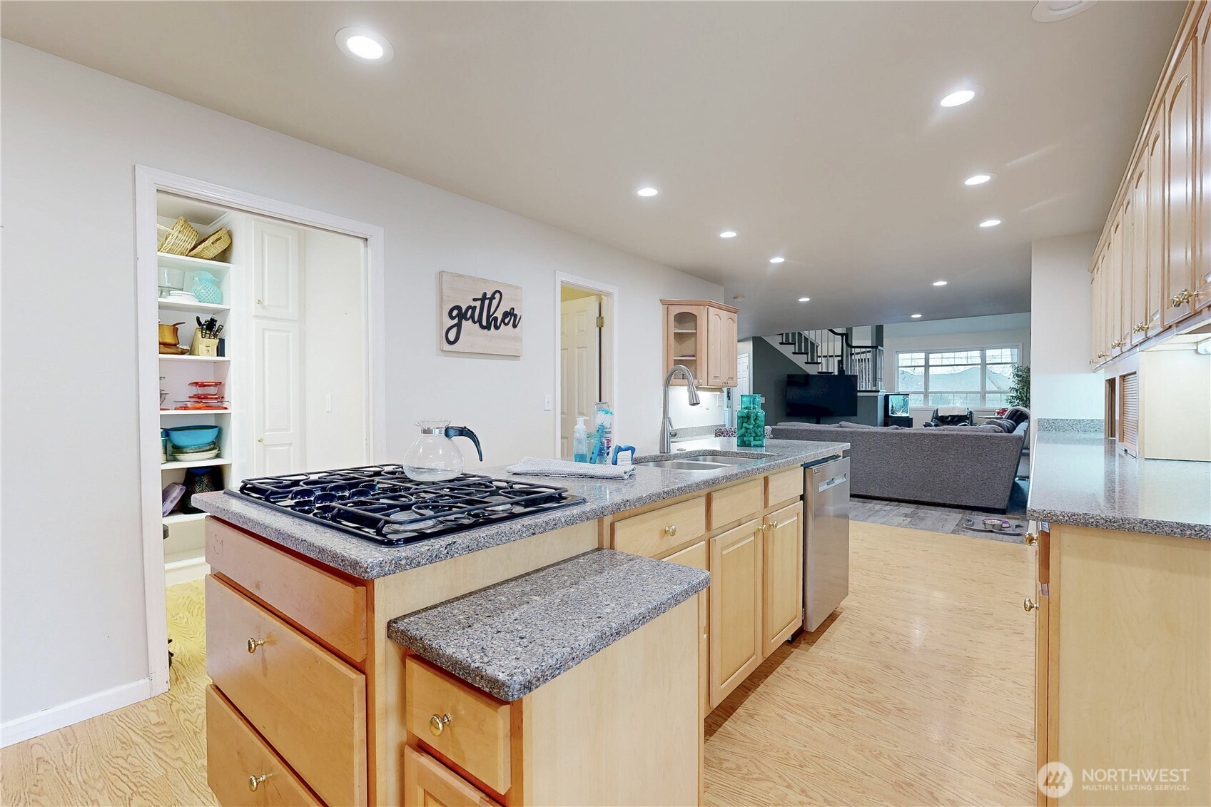 956 SE Garrison Drive , College Place, WA 99324