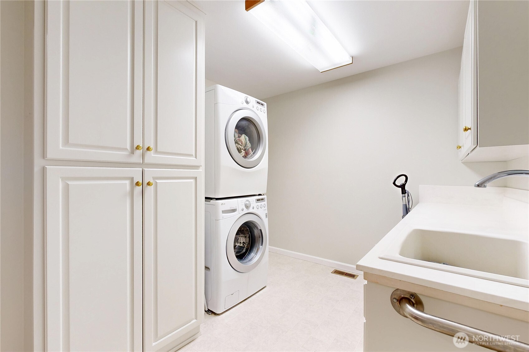 956 SE Garrison Drive , College Place, WA 99324