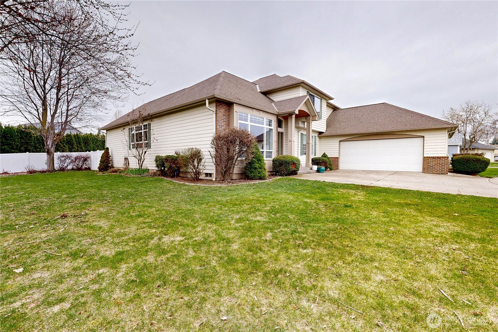 956 SE Garrison Drive , College Place, WA 99324