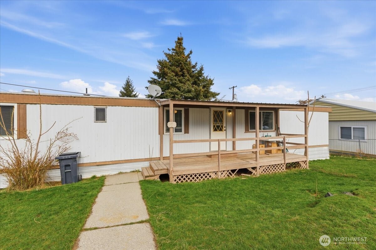 121 Dill Avenue , Grand Coulee, WA 99133
