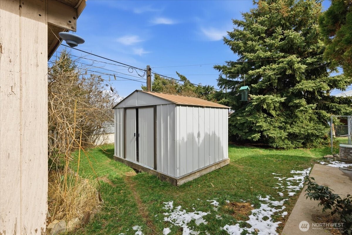 121 Dill Avenue , Grand Coulee, WA 99133