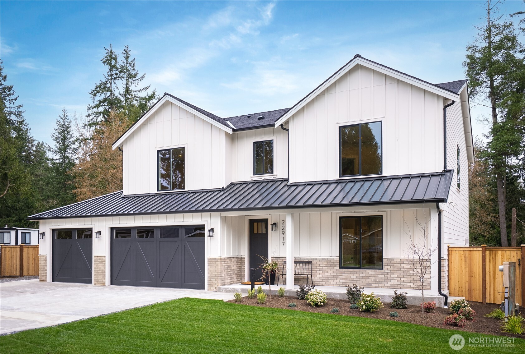 22917 102ND Avenue SE, Woodinville, WA 98077