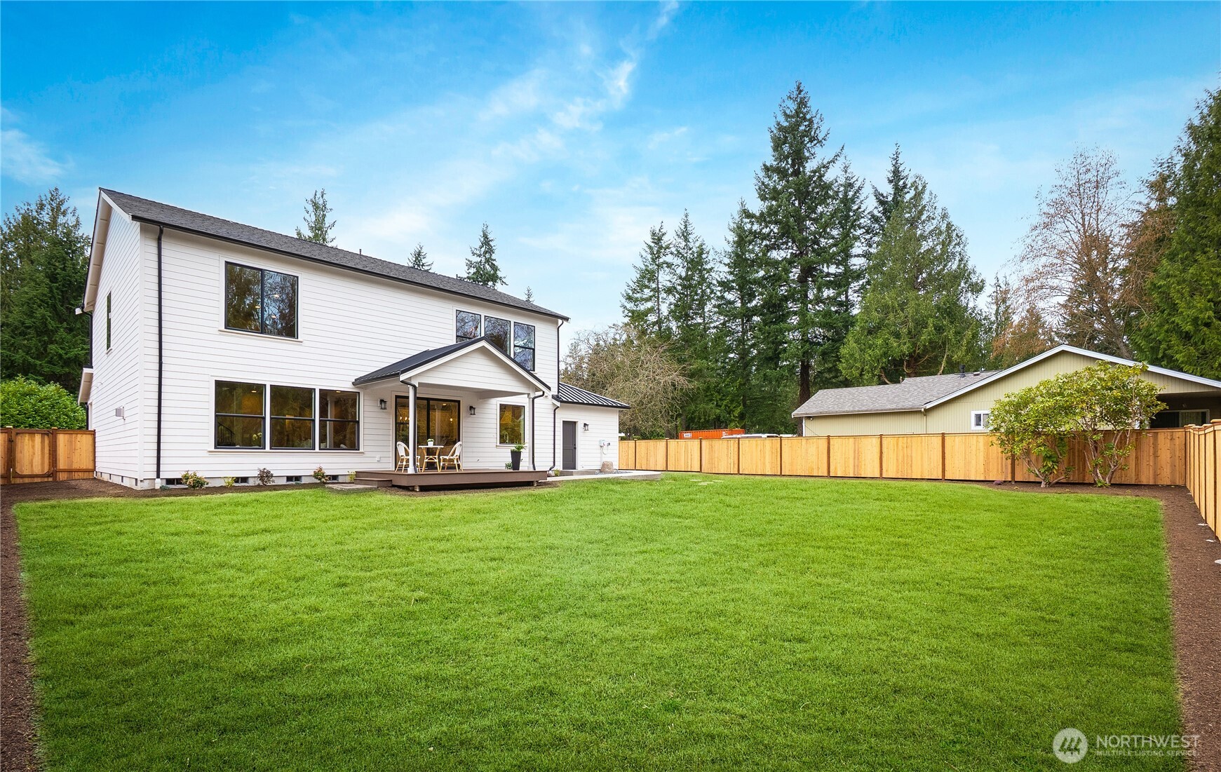 22917 102ND Avenue SE, Woodinville, WA 98077