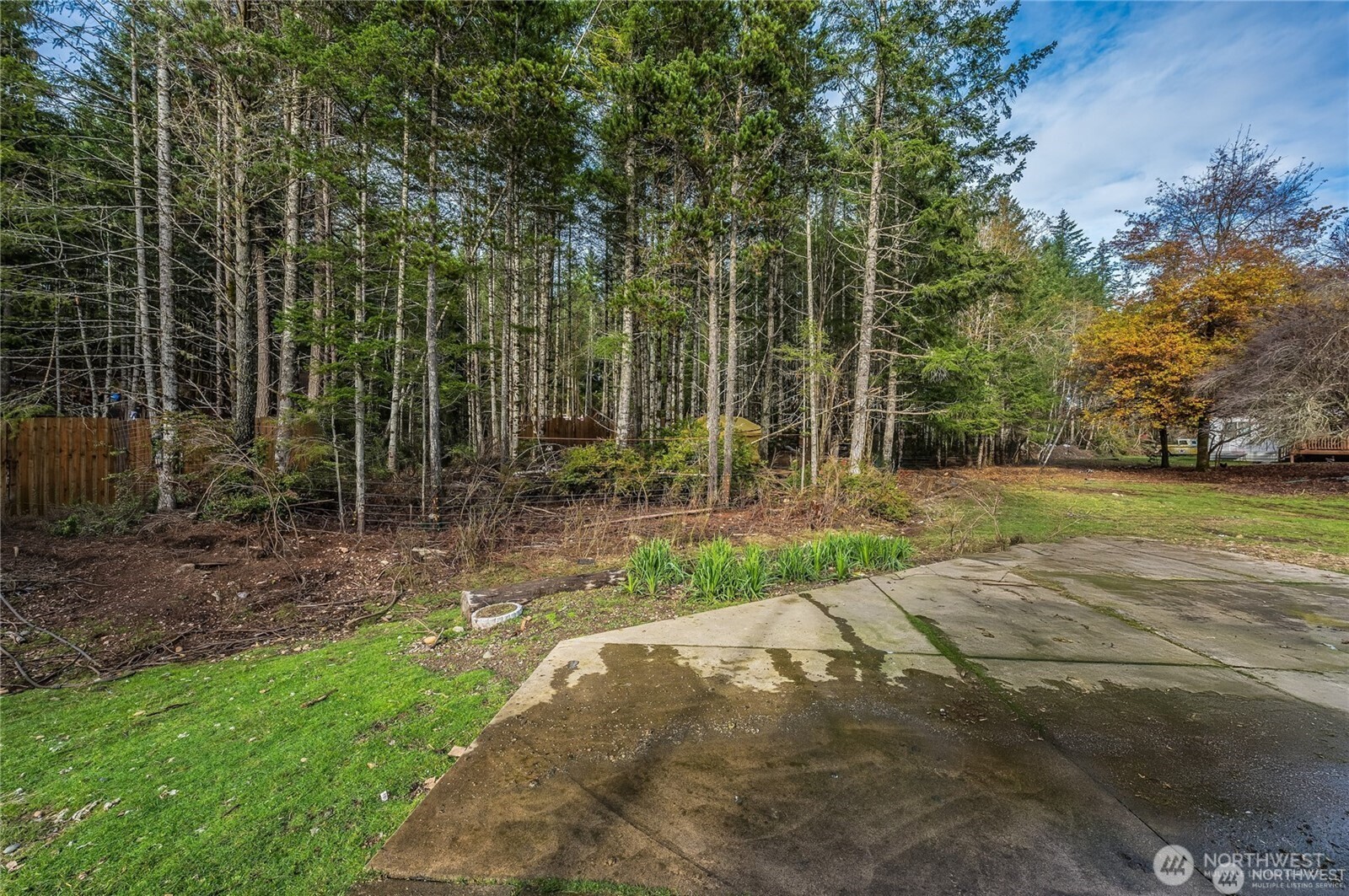 8993 SW Lake Flora Road , Port Orchard, WA 98367