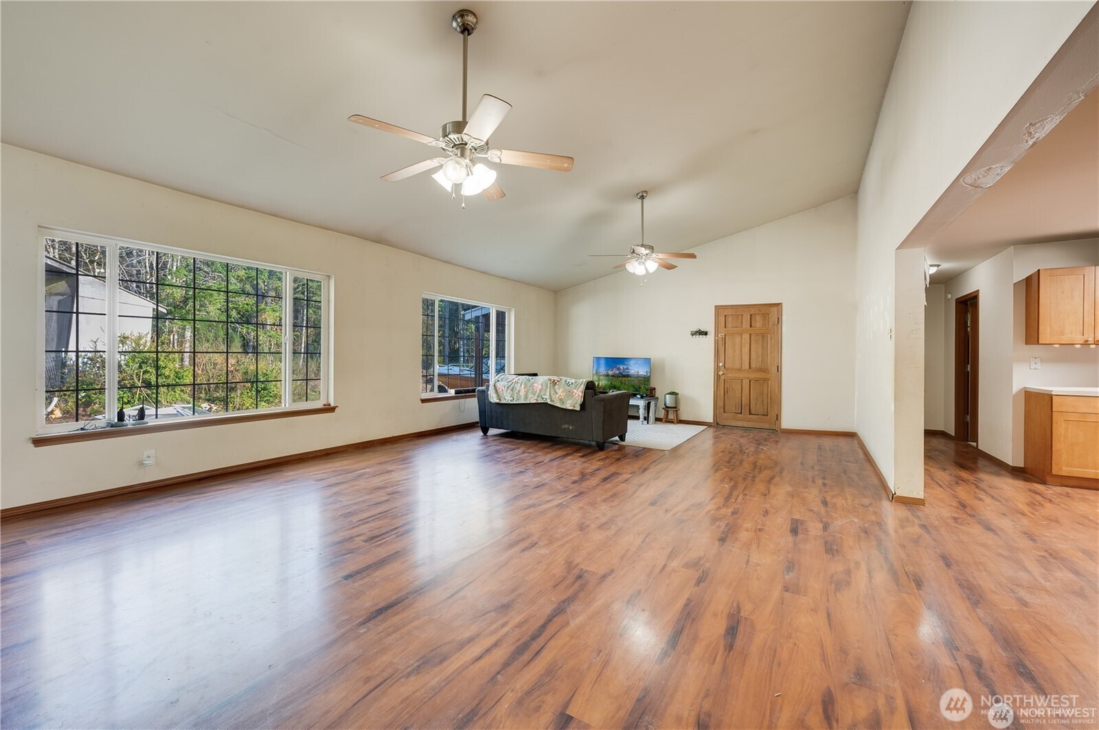 8993 SW Lake Flora Road , Port Orchard, WA 98367