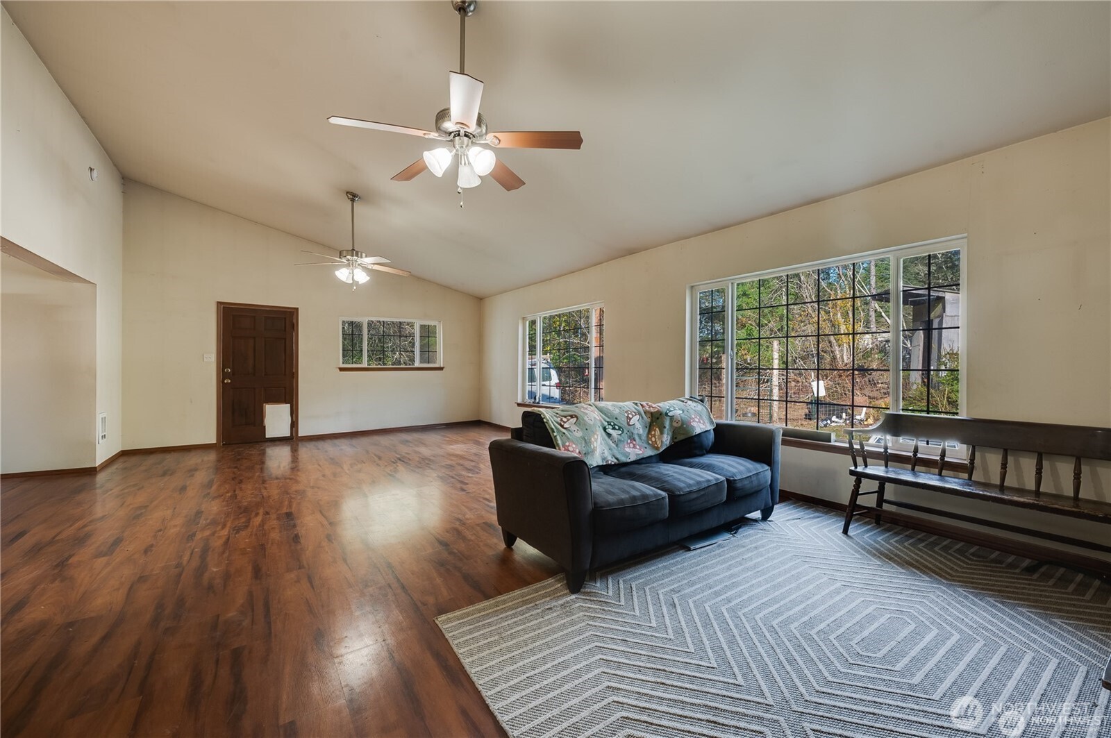 8993 SW Lake Flora Road , Port Orchard, WA 98367