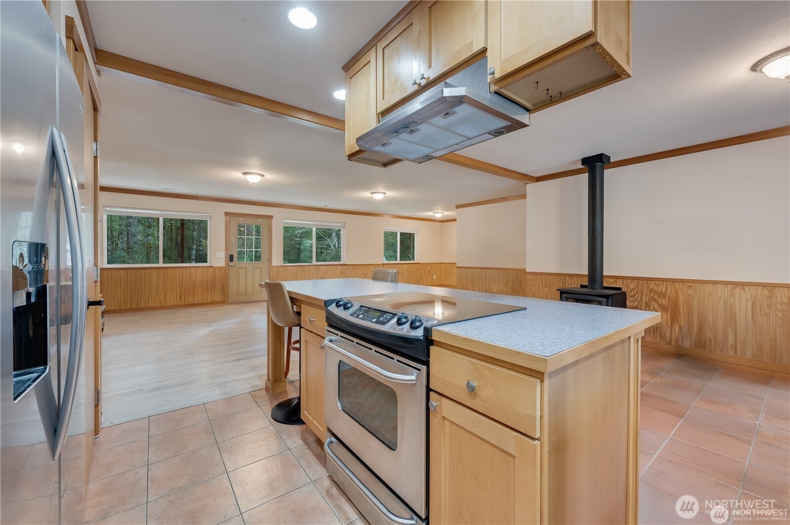 8993 SW Lake Flora Road , Port Orchard, WA 98367
