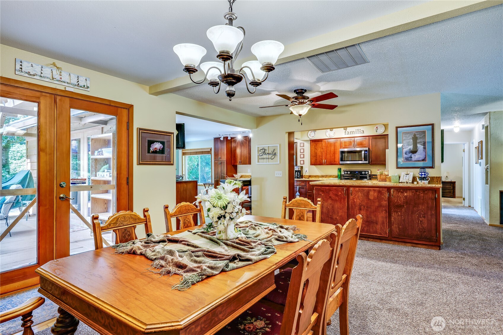 541 Surfcrest Place NE, Poulsbo, WA 98370