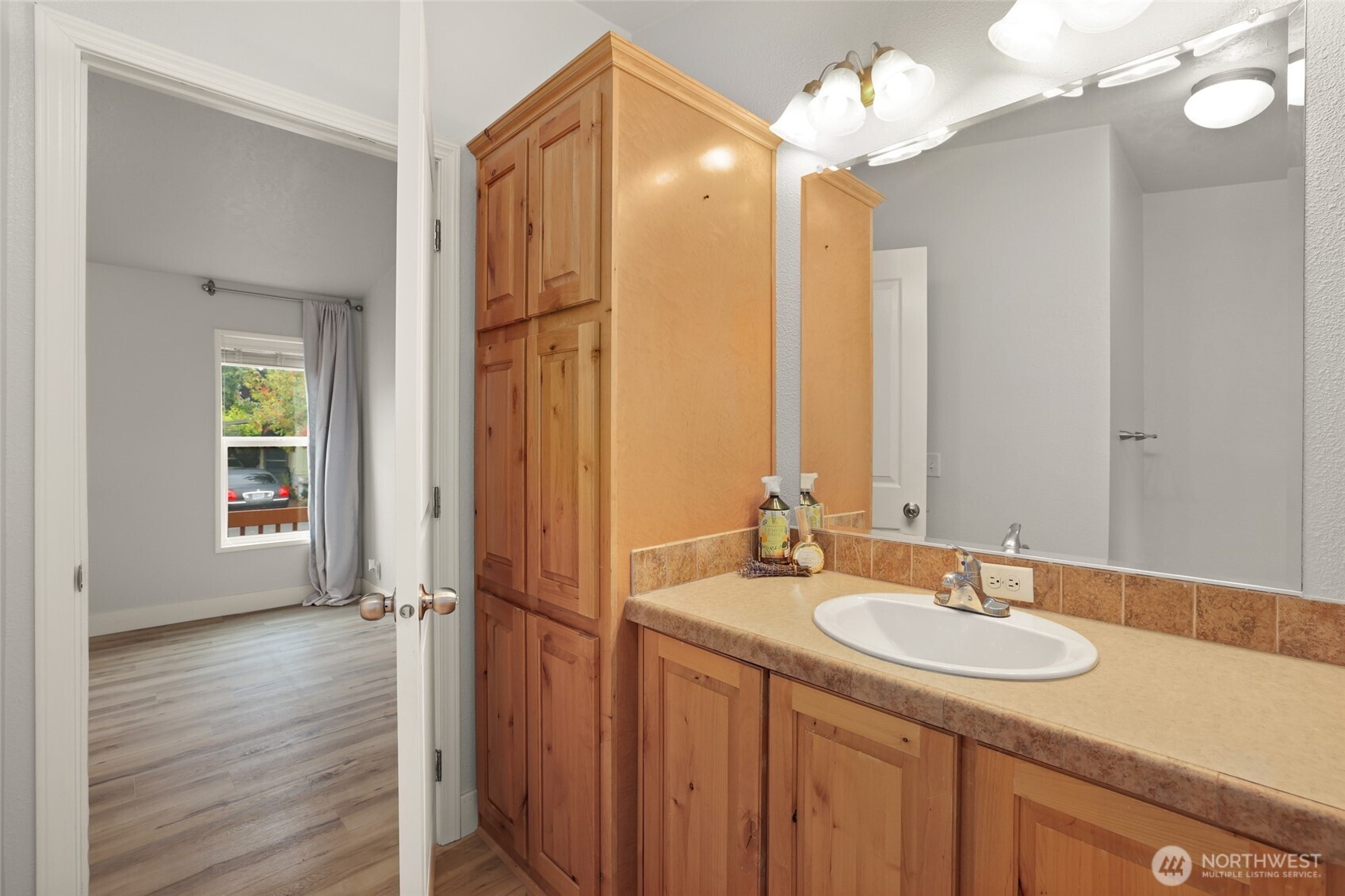 2101 S 324th Street #166, Federal Way, WA 98003