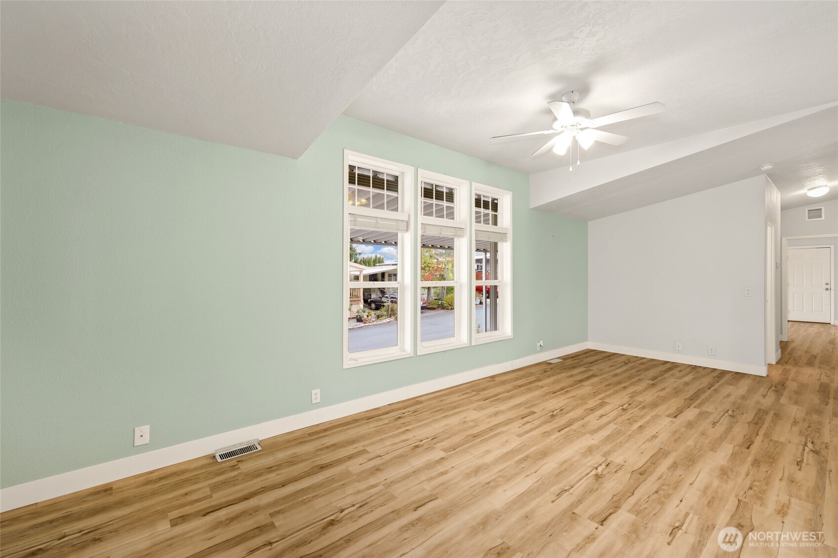 2101 S 324th Street #166, Federal Way, WA 98003