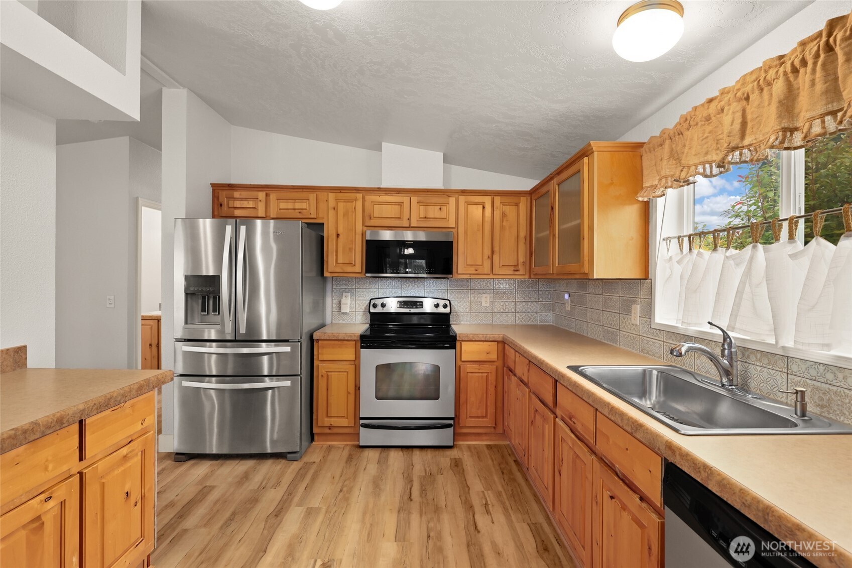 2101 S 324th Street #166, Federal Way, WA 98003