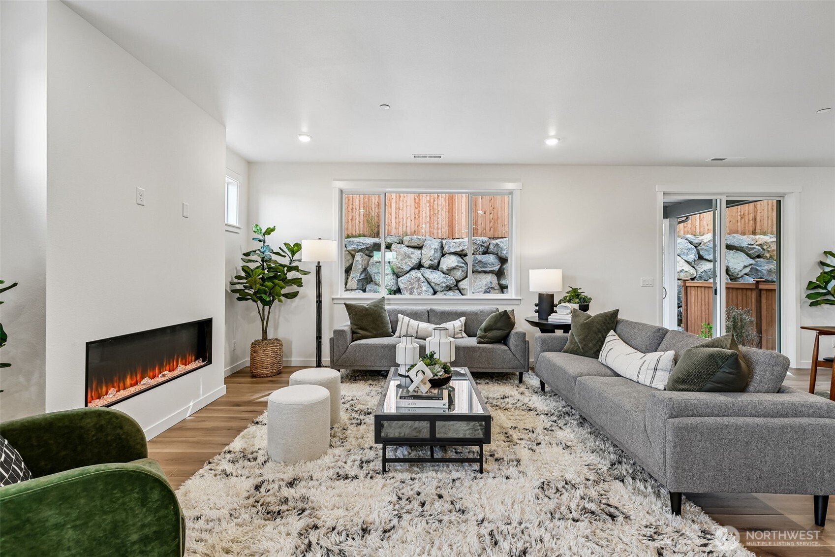 24319 13th Avenue SE #CR21, Bothell, WA 98021