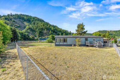 138 Trestle View Lane , Dryden, WA 98821 - Photo 1