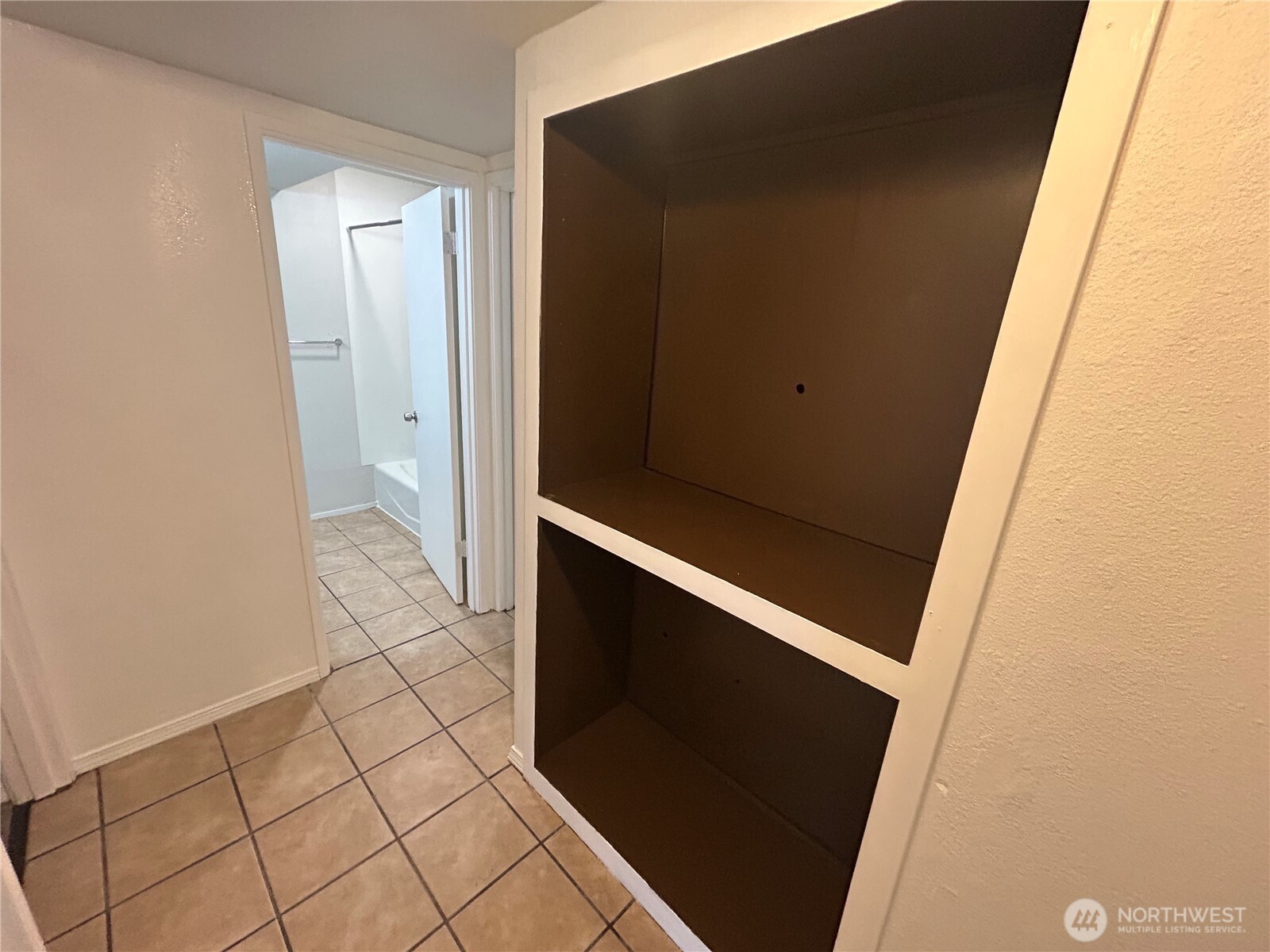 3707 Northshore Boulevard NE, Tacoma, WA 98422