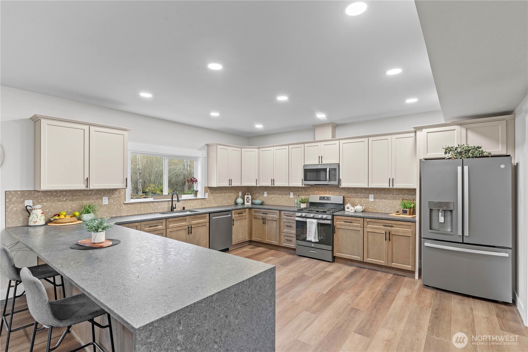 907 Orting Kapowsin Highway E, Orting, WA 98360
