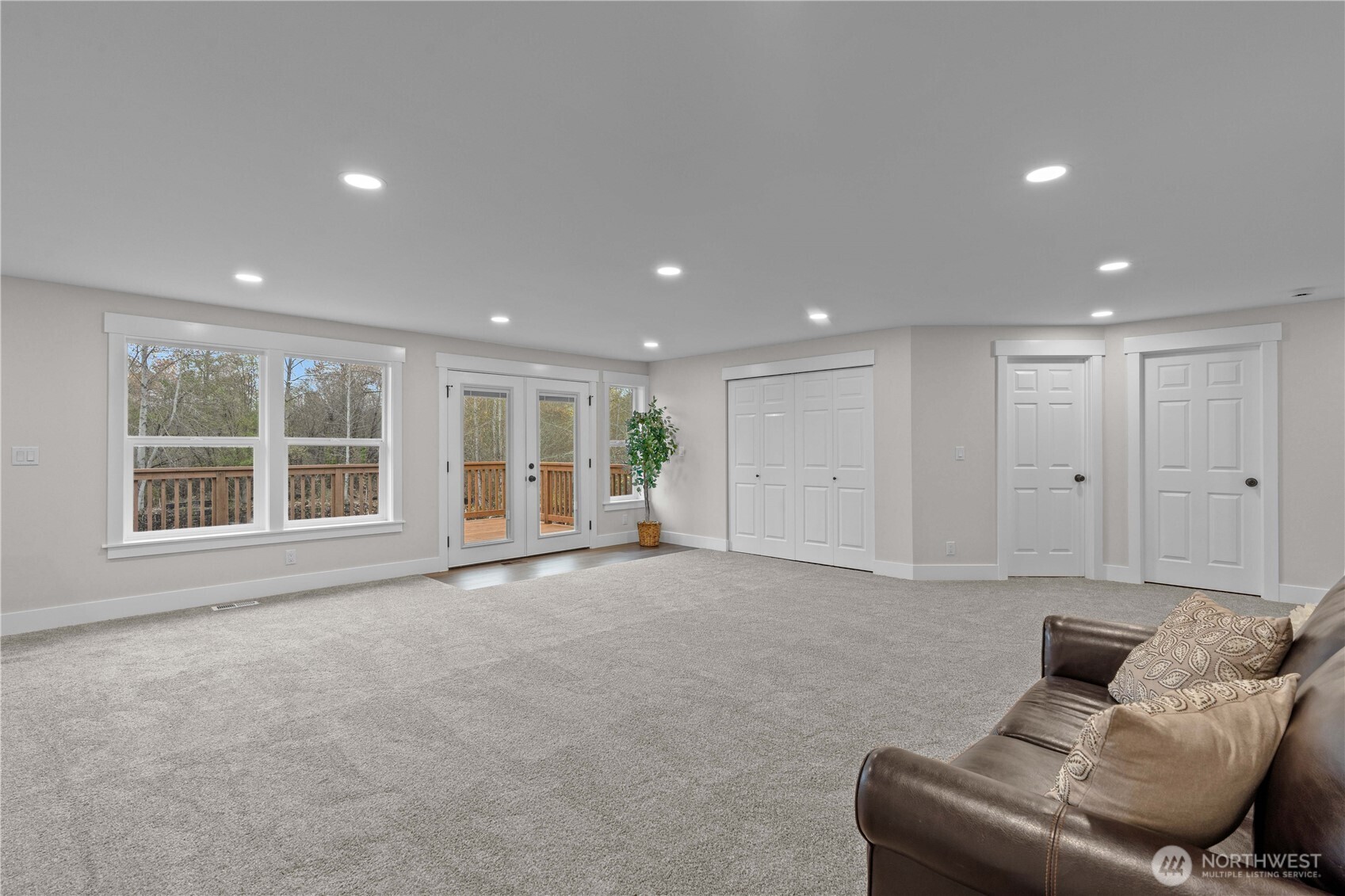 907 Orting Kapowsin Highway E, Orting, WA 98360
