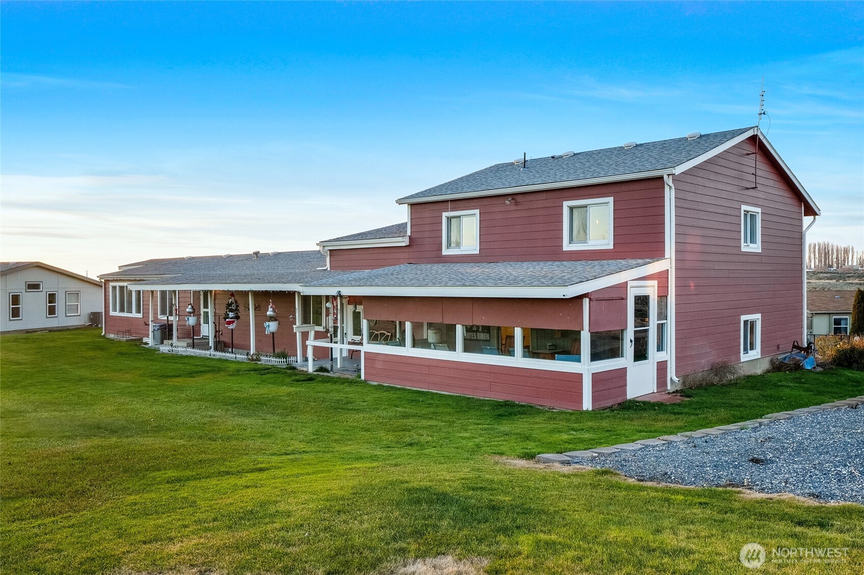 10693 SE Handicap Drive , Warden, WA 98857