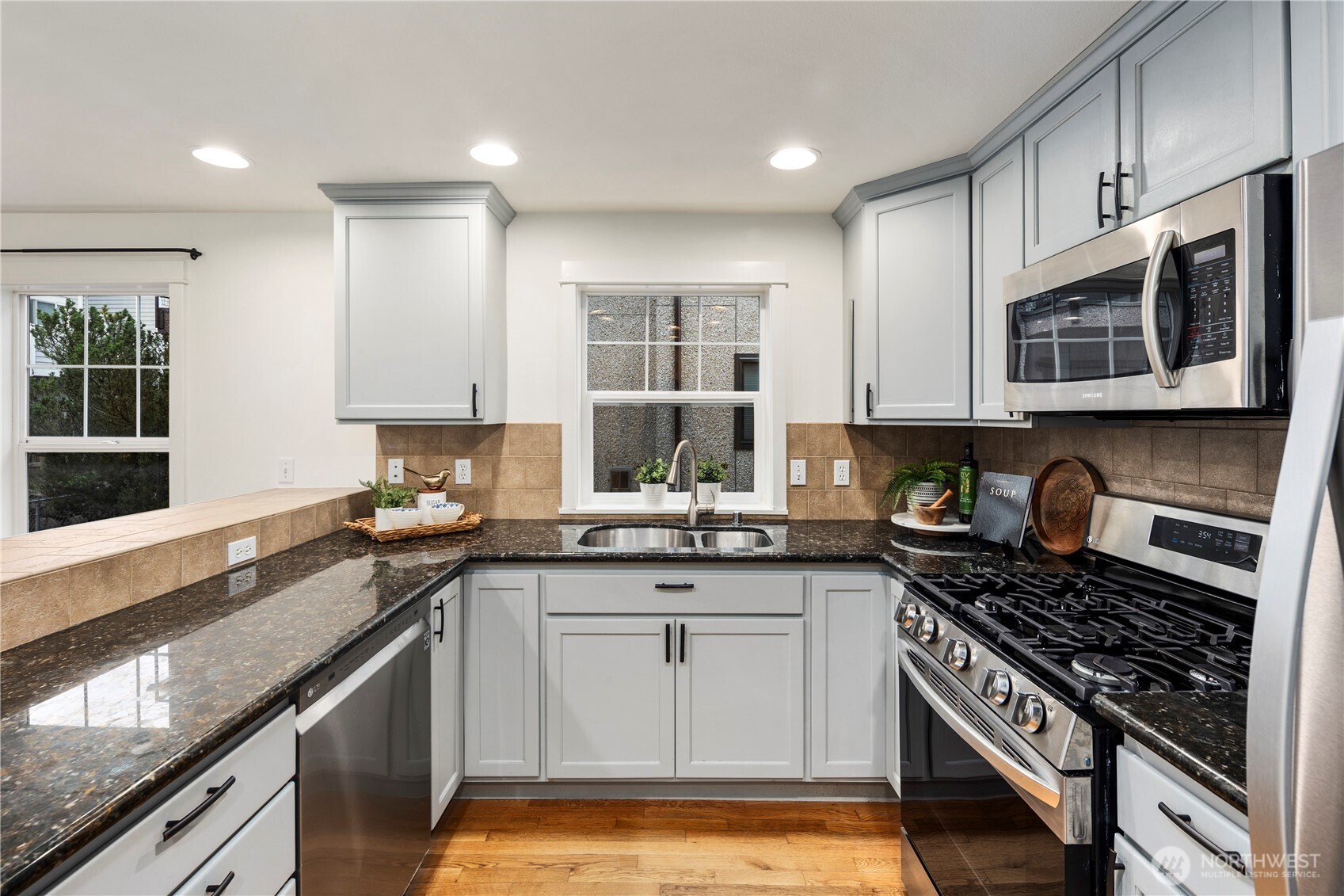 2646 NW 56th Street #B, Seattle, WA 98107