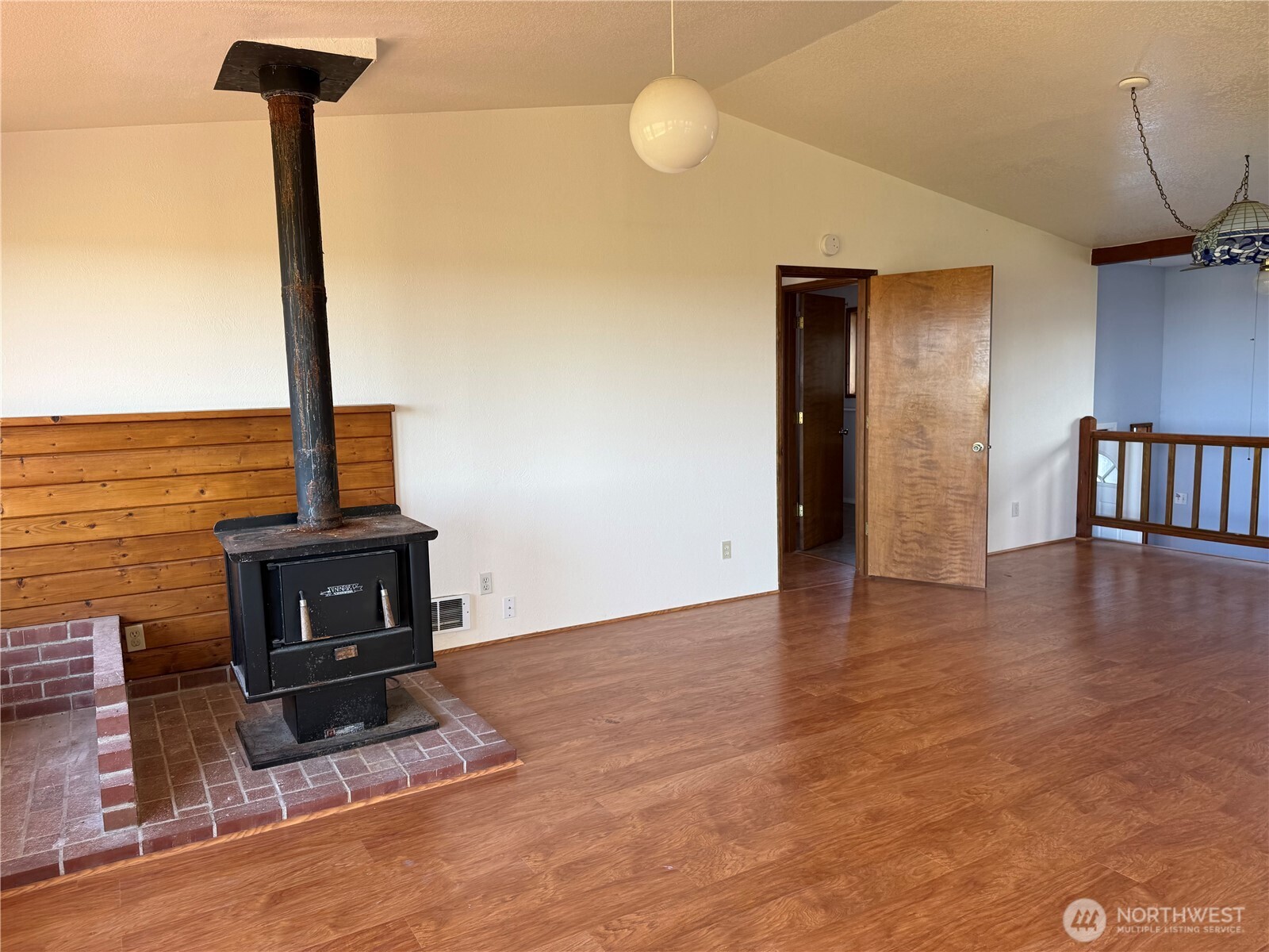 30011 G Street , Ocean Park, WA 98640