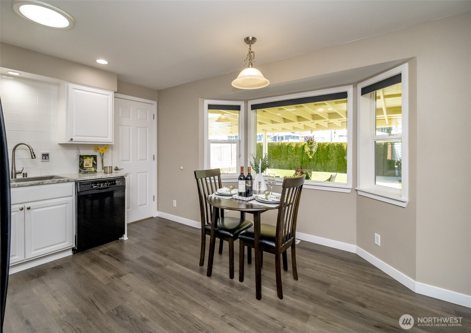 1627 S Verde Street , Tacoma, WA 98405