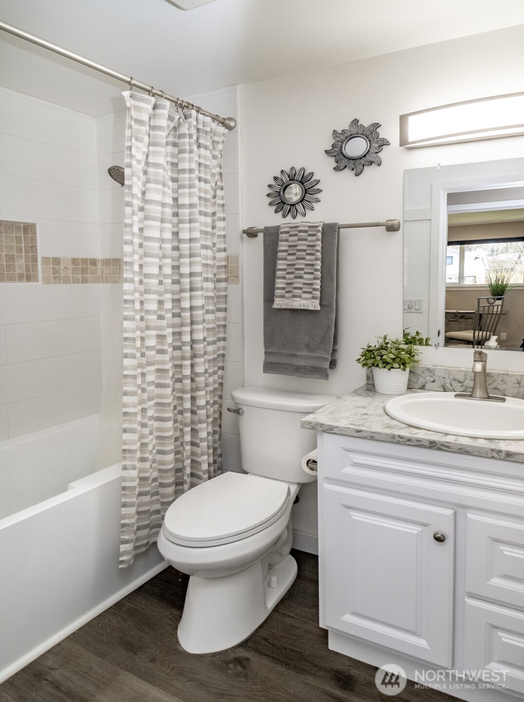 1627 S Verde Street , Tacoma, WA 98405