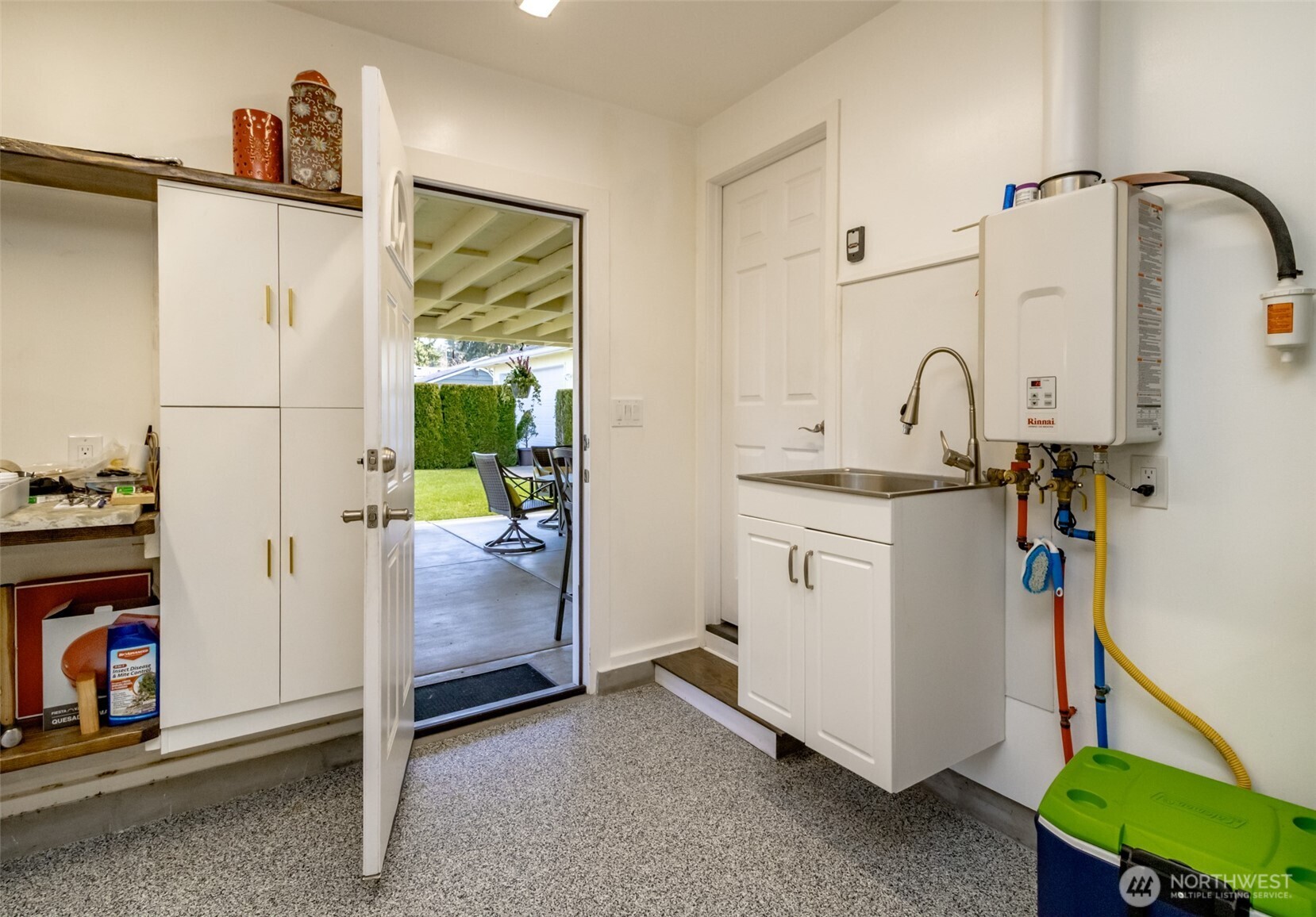 1627 S Verde Street , Tacoma, WA 98405