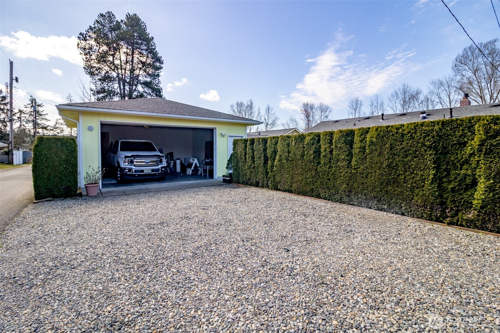 1627 S Verde Street , Tacoma, WA 98405