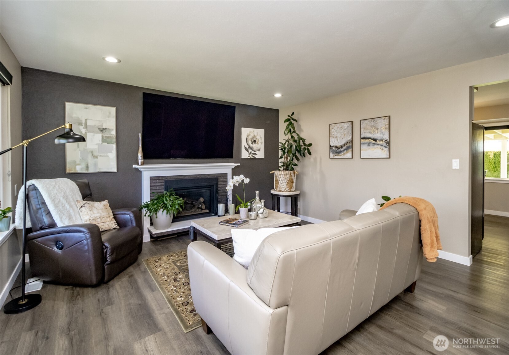 1627 S Verde Street , Tacoma, WA 98405