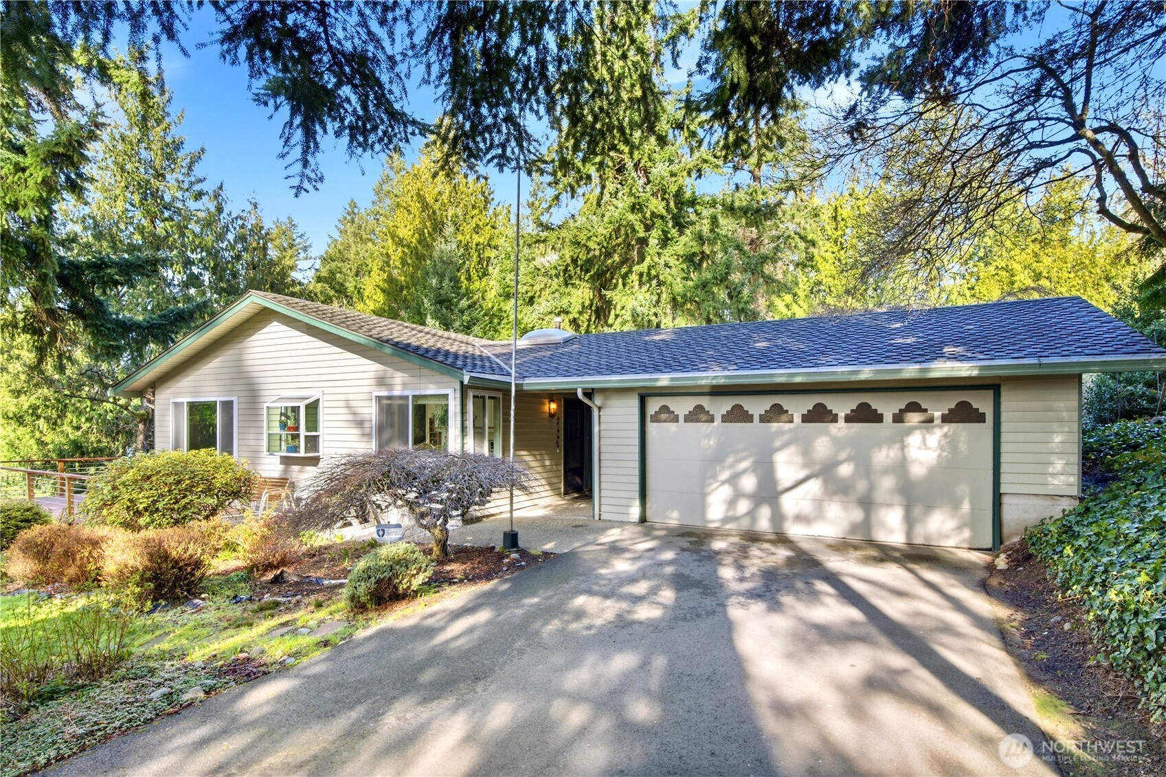 19640 SE 29th Street , Sammamish, WA 98075