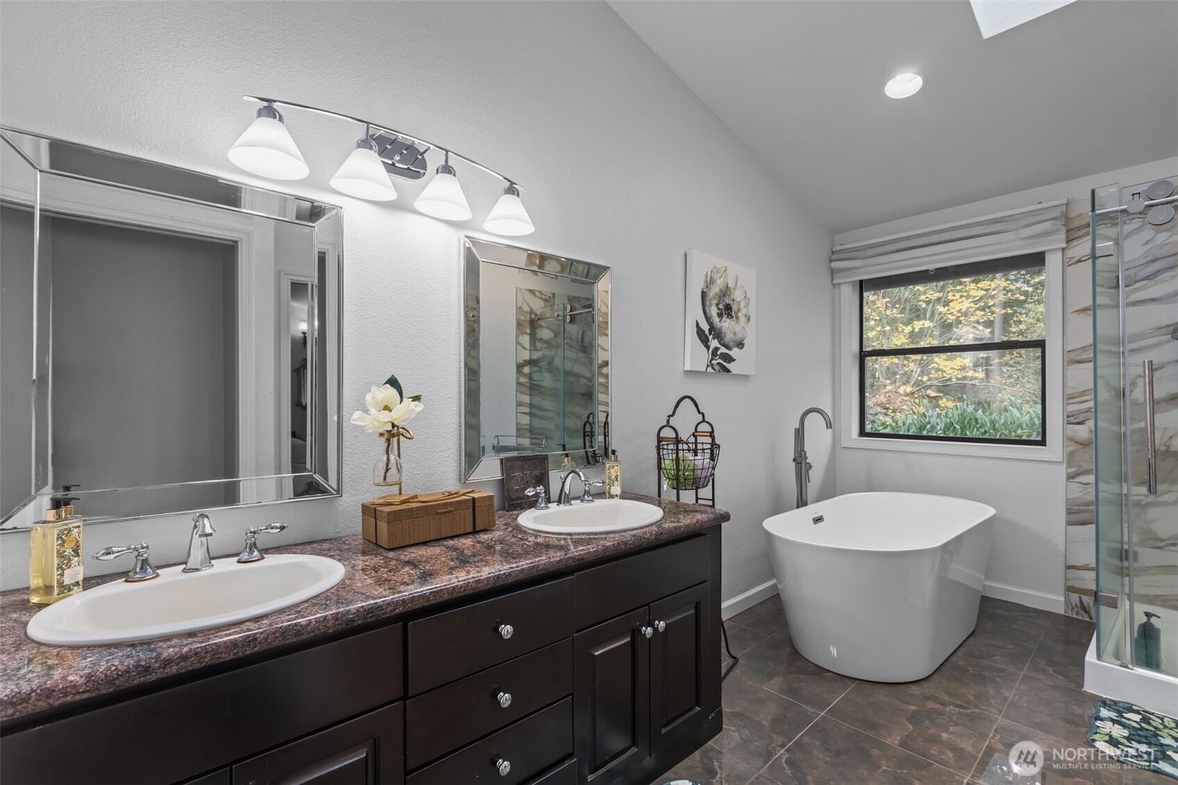 1073 SW 326th Street , Federal Way, WA 98023